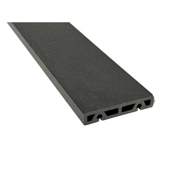 Antracitna kompozitna drvena terasa