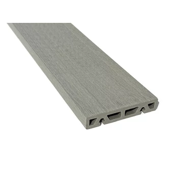 Szürke kompozit fa teraszburkolat